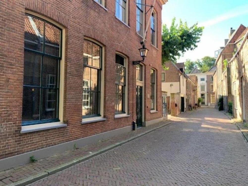 Stadslogement Bij De Sassenpoort Zwolle  Exterior foto
