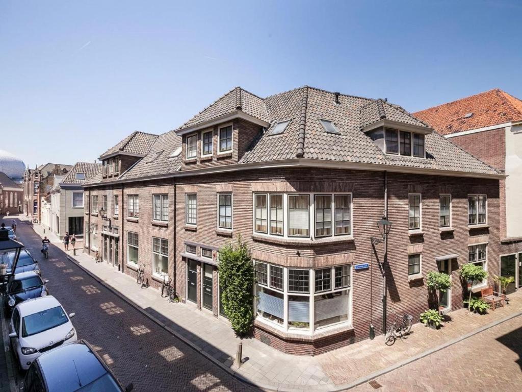 Stadslogement Bij De Sassenpoort Zwolle  Exterior foto